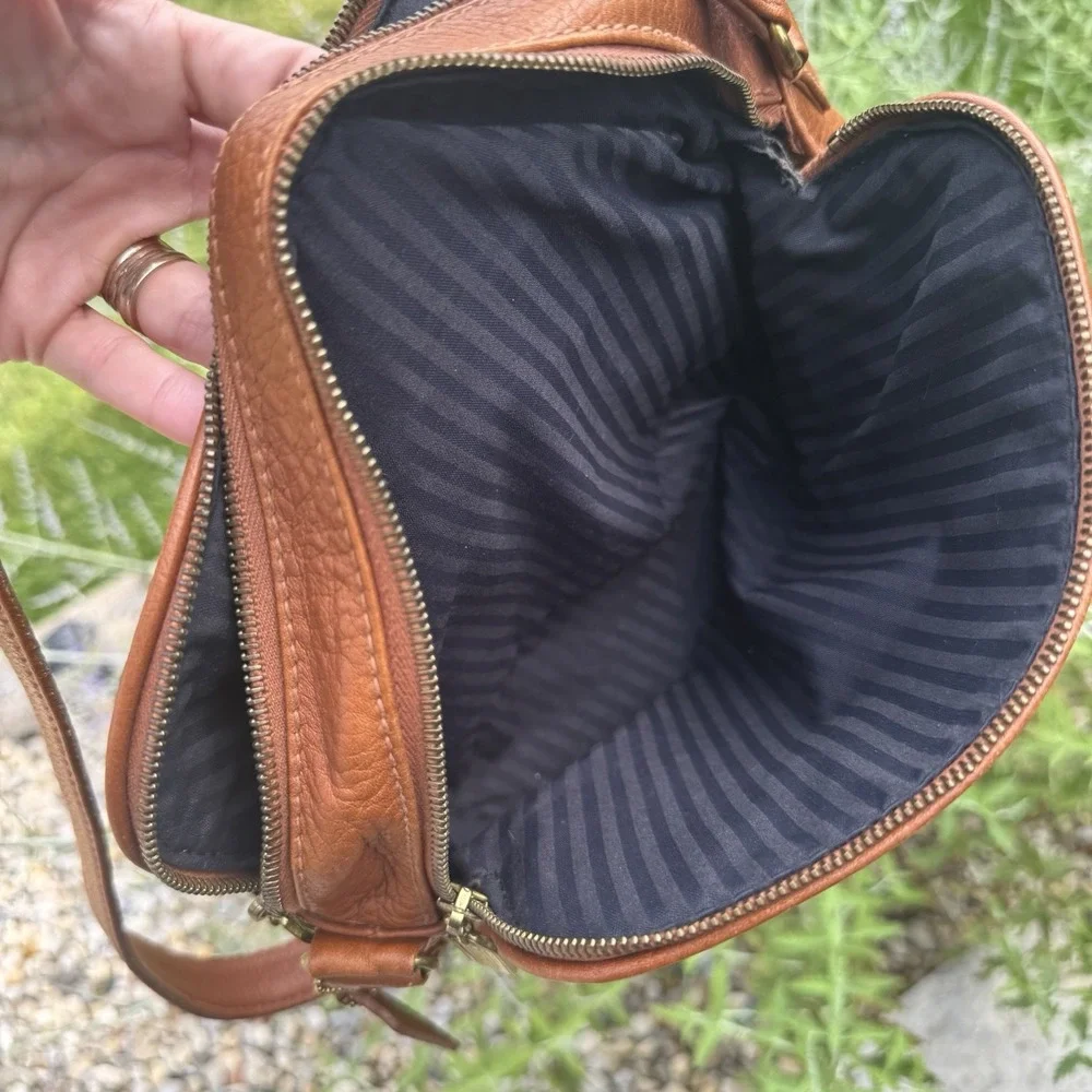 Vintage Coach 4914 ~ Natural Grain Double Zip Saddle Brn Leather Purse 90's READ